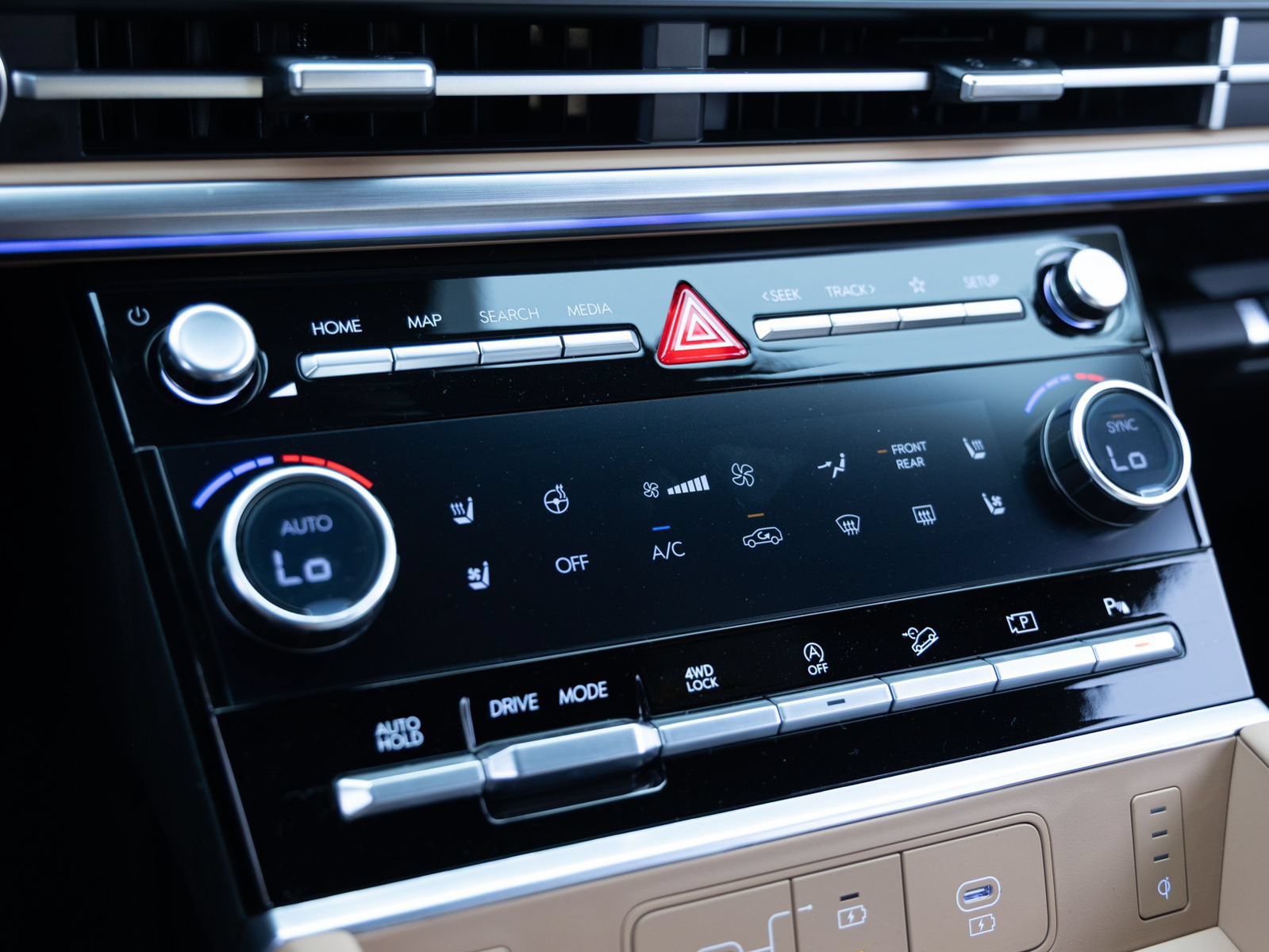 New 2026 Hyundai Santa Fe Calligraphy AWD/4WD image 18