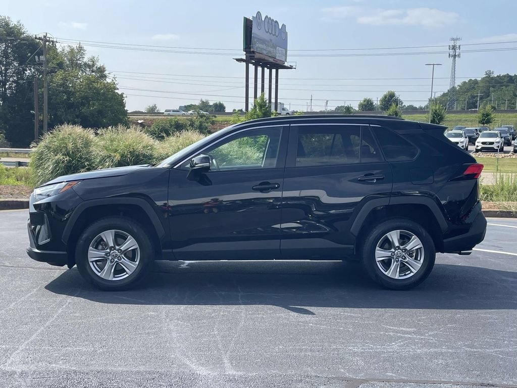 Used 2024 Toyota RAV4 XLE FWD image 4