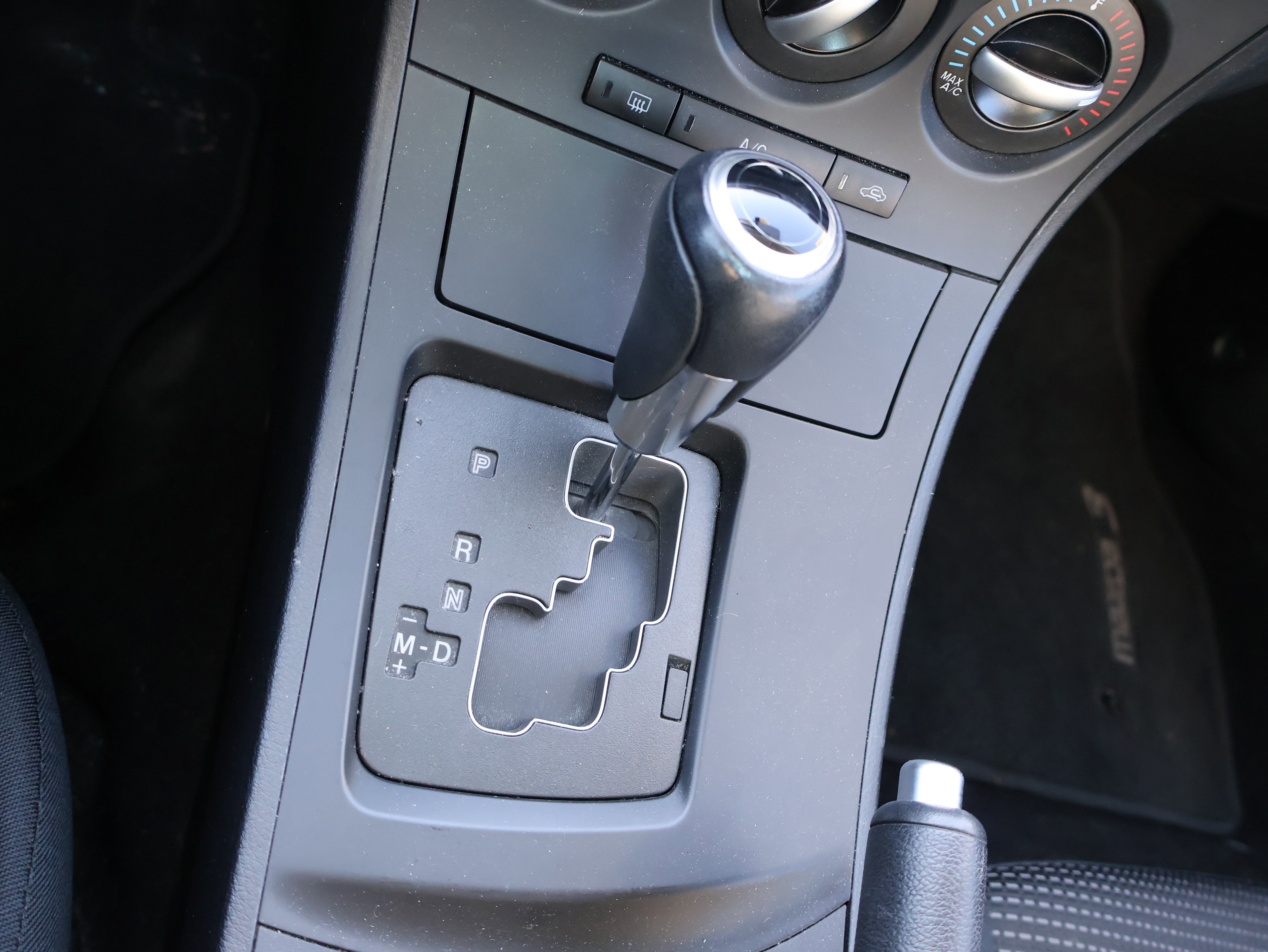 Used 2012 MAZDA MAZDA3 i Touring image 29