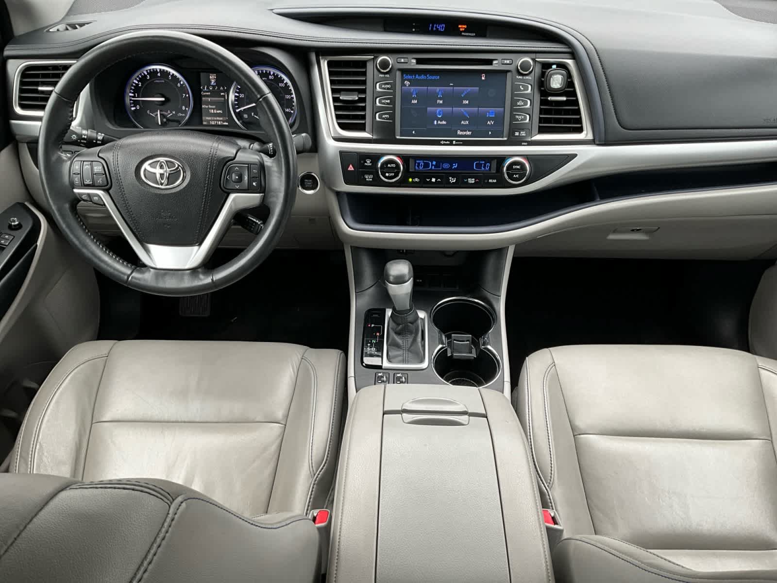 Used 2015 Toyota Highlander XLE FWD image 10