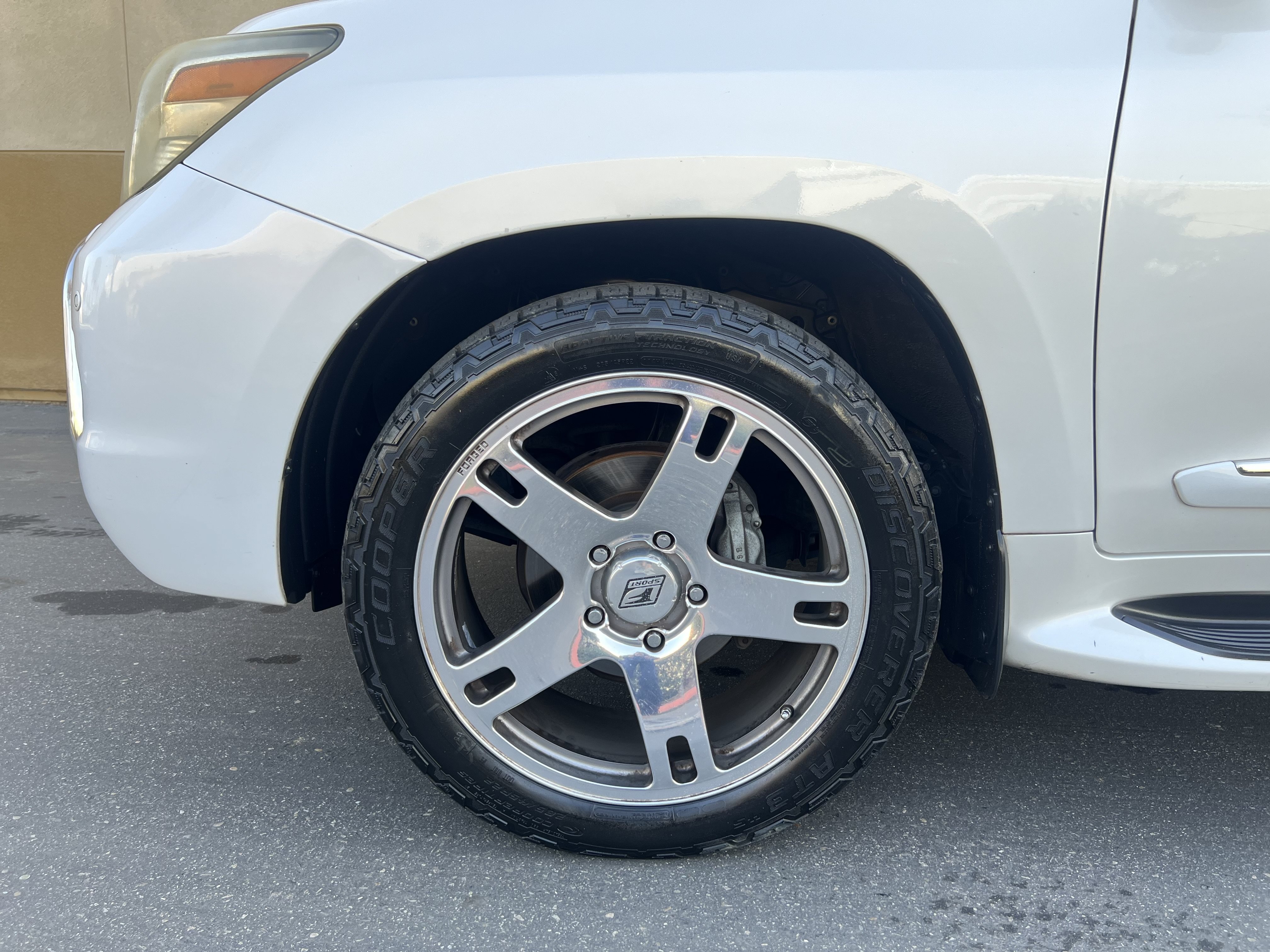 Used 2009 Lexus LX 570 4WD image 7