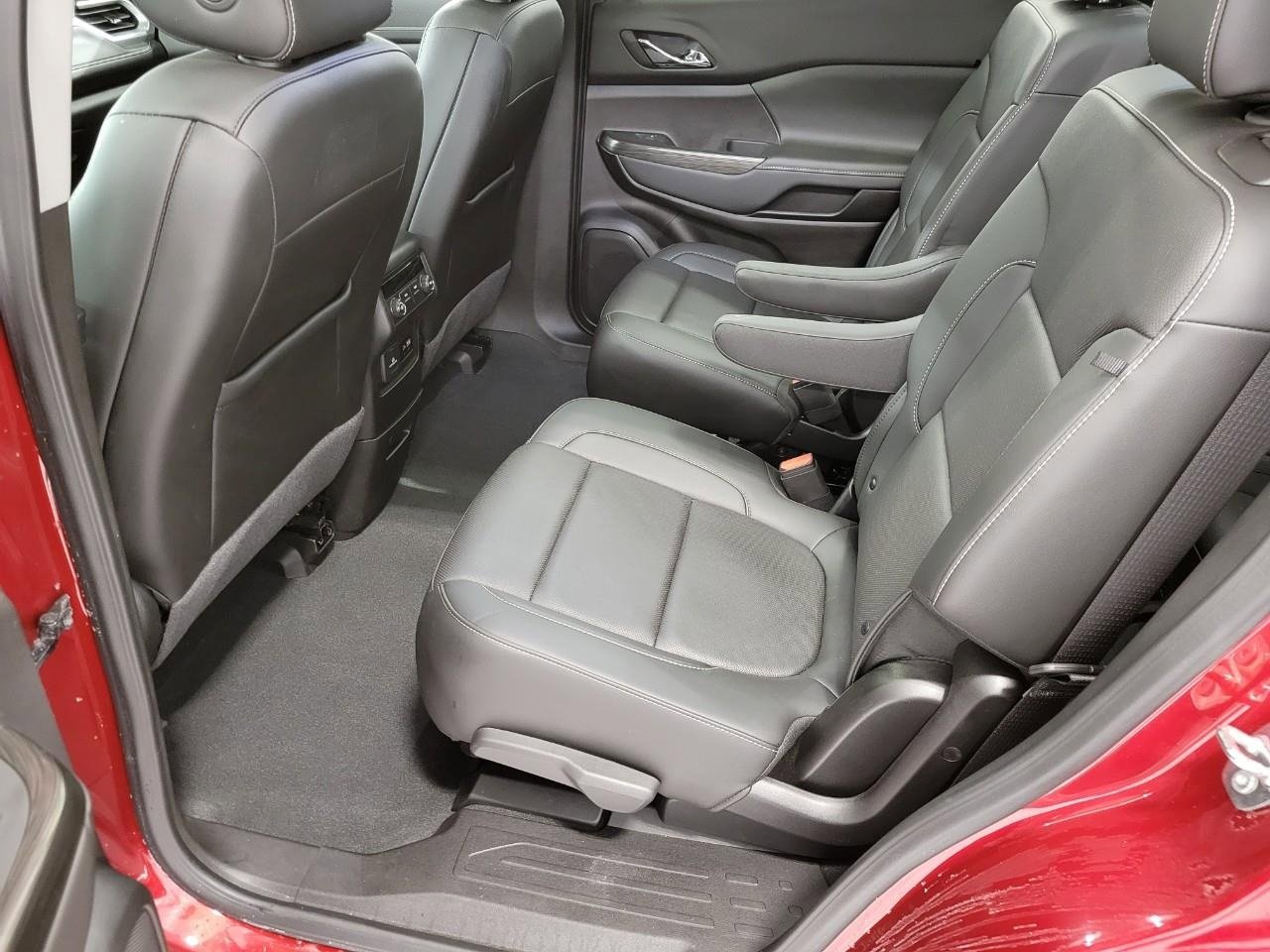 Certified 2023 GMC Acadia SLT w/ Trailering Package image 22