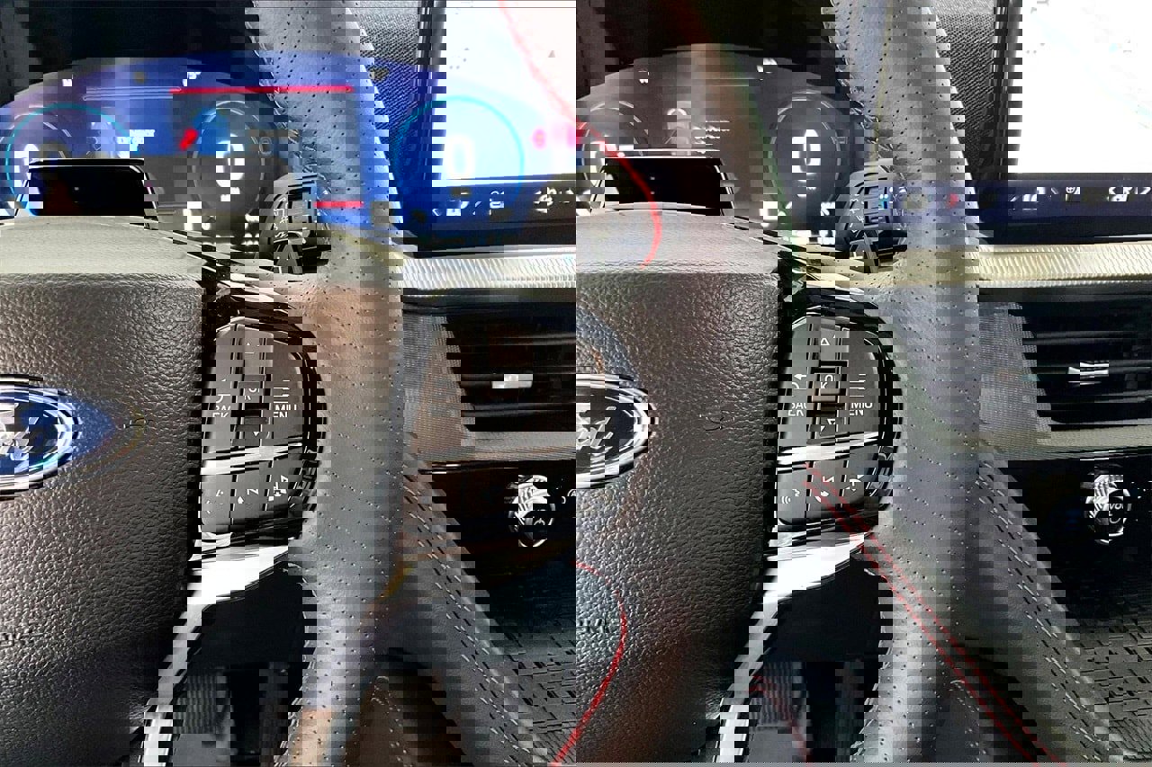 Certified 2025 Ford Explorer ST image 22