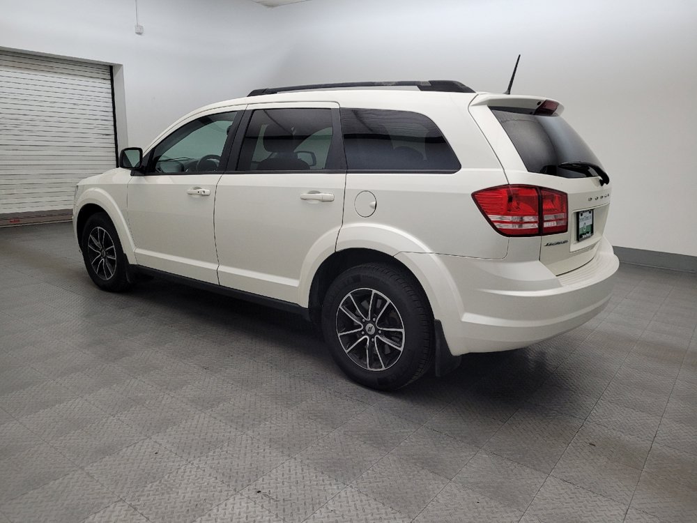 Used 2018 Dodge Journey SE w/ Popular Equipment Group FWD image 2
