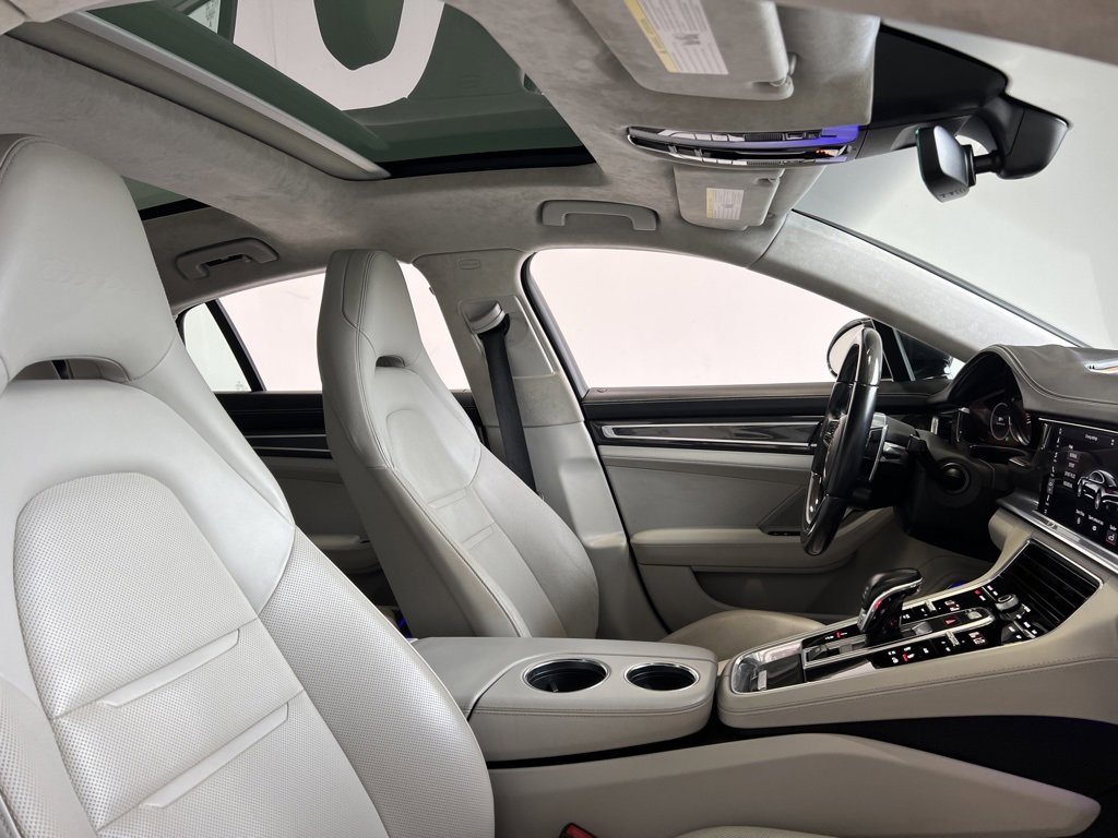 Used 2018 Porsche Panamera Turbo w/ Sportdesign Package image 22