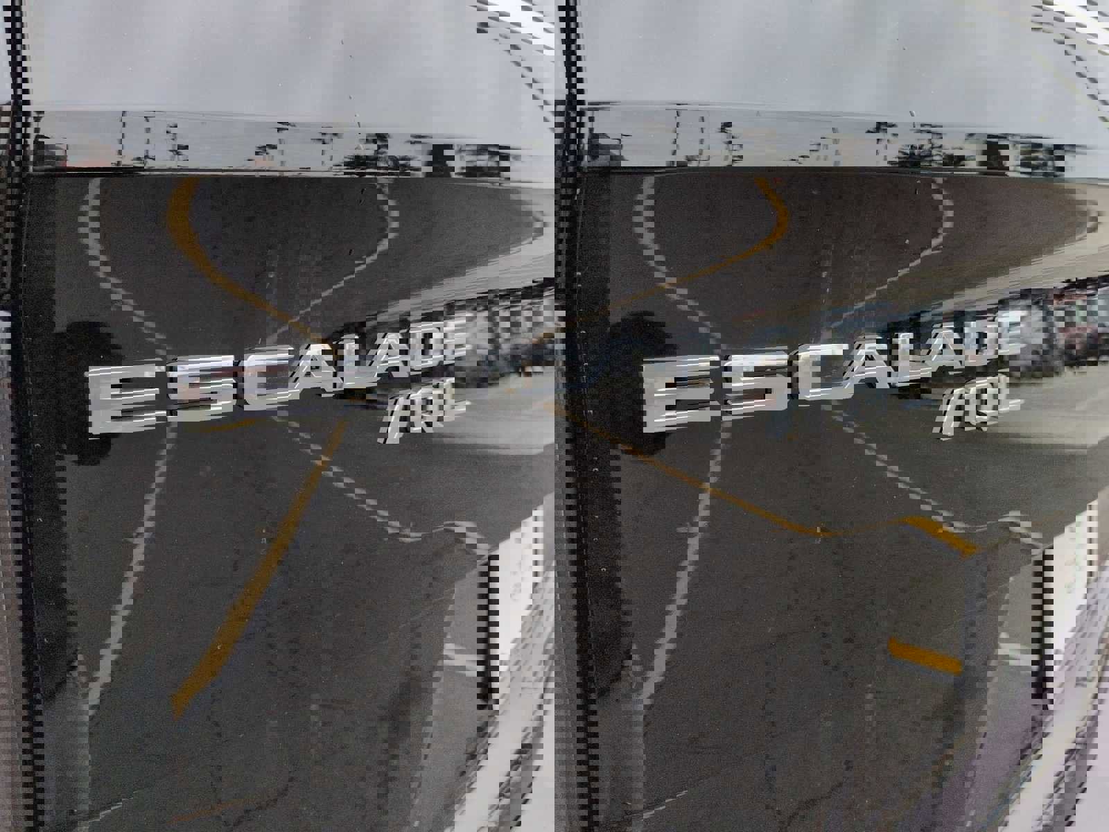 New 2026 Cadillac Escalade IQL Luxury image 9