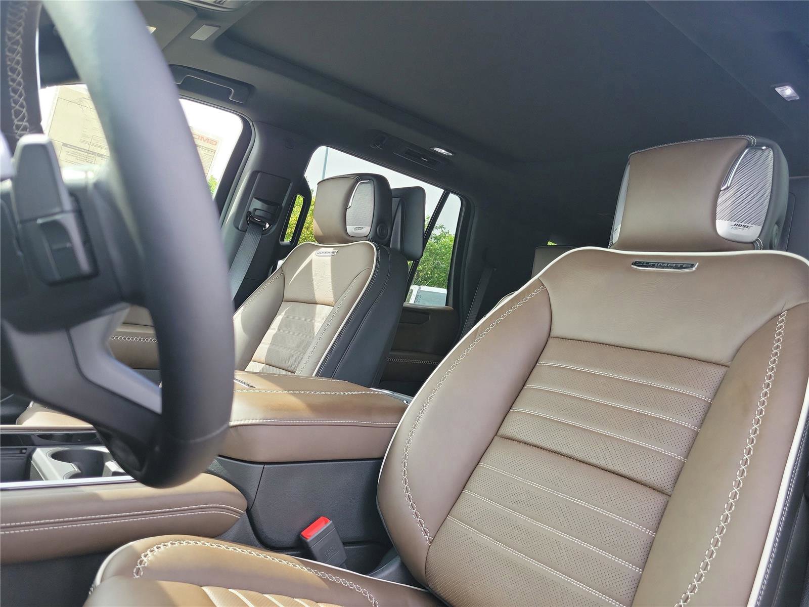 New 2026 GMC Yukon Denali Ultimate AWD/4WD image 19