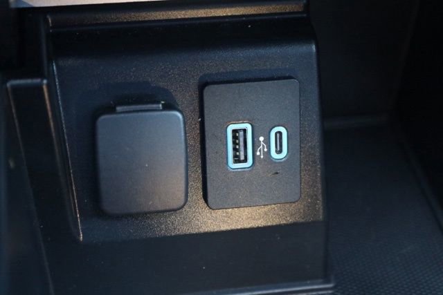 Used 2020 Ford Explorer ST w/ Premium Technology Package image 29