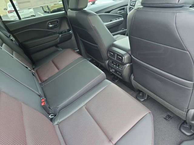 New 2026 Honda Ridgeline Black Edition image 11