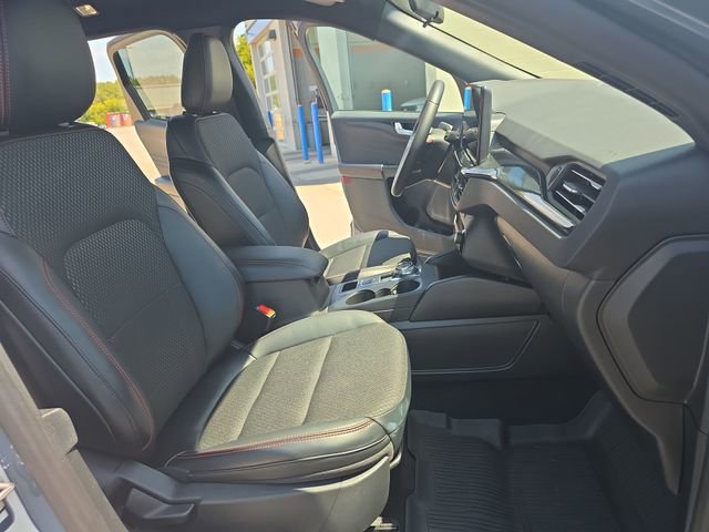 Used 2025 Ford Escape ST-Line w/ Equipment Group 301A FWD image 11