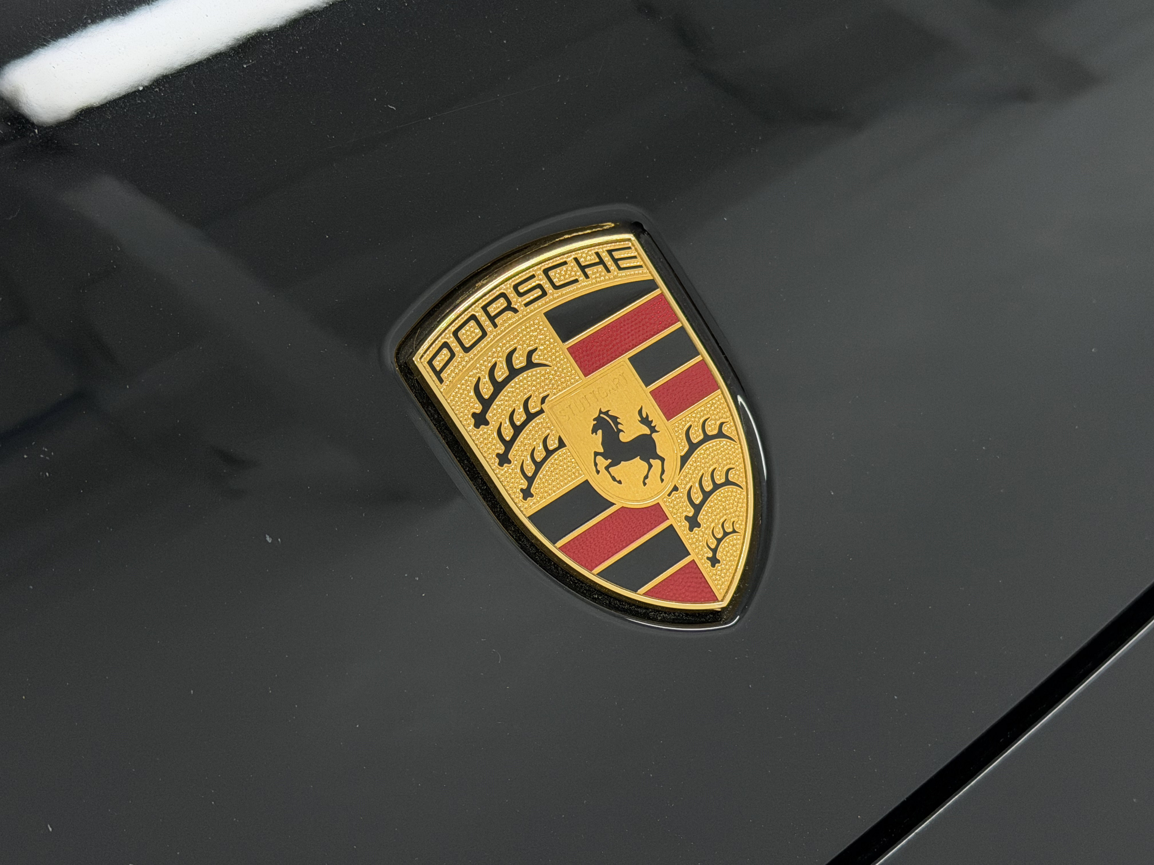 Certified 2023 Porsche Cayenne Platinum Edition image 69
