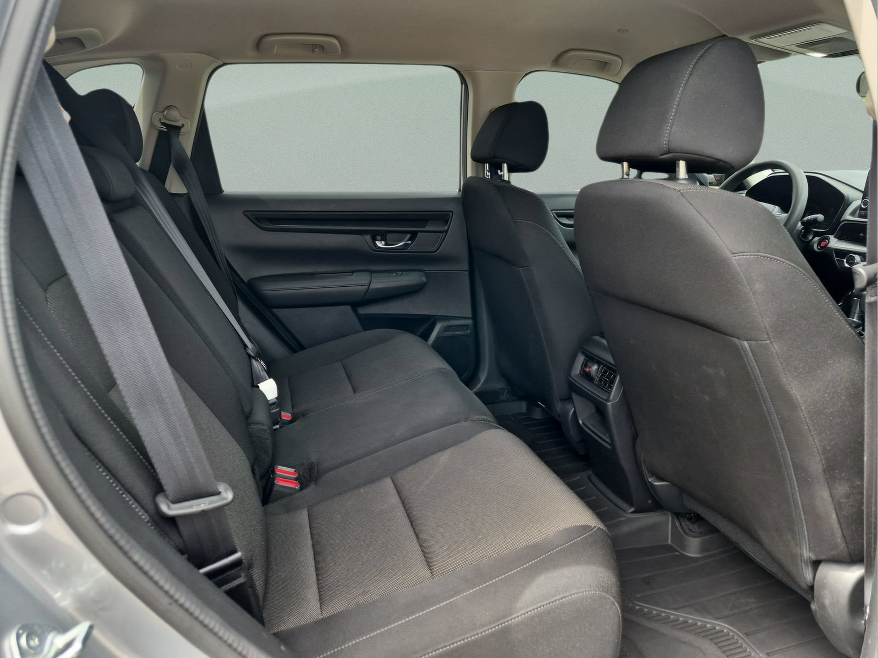 Used 2023 Honda CR-V LX image 18