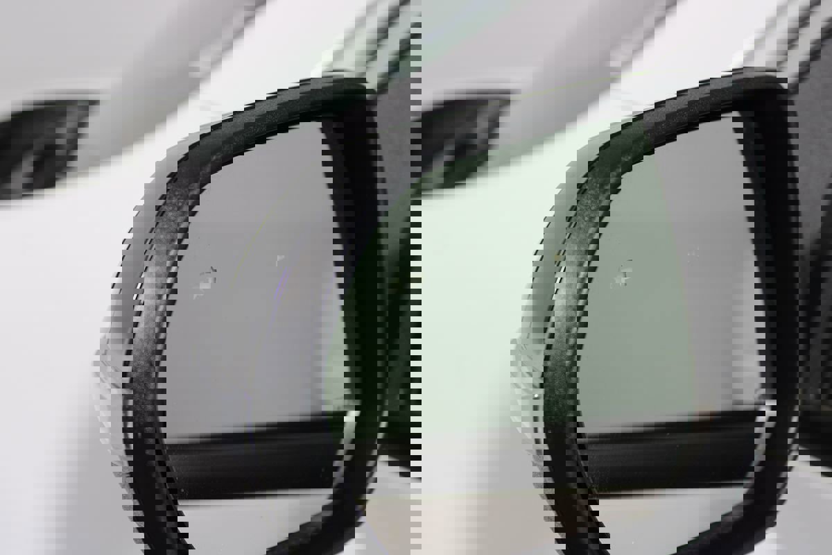 Used 2025 GMC Acadia Elevation image 54