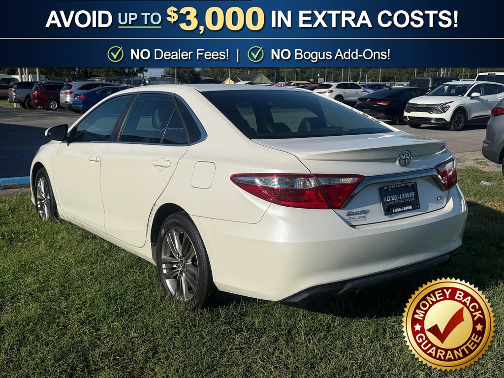 Used 2015 Toyota Camry SE FWD image 4