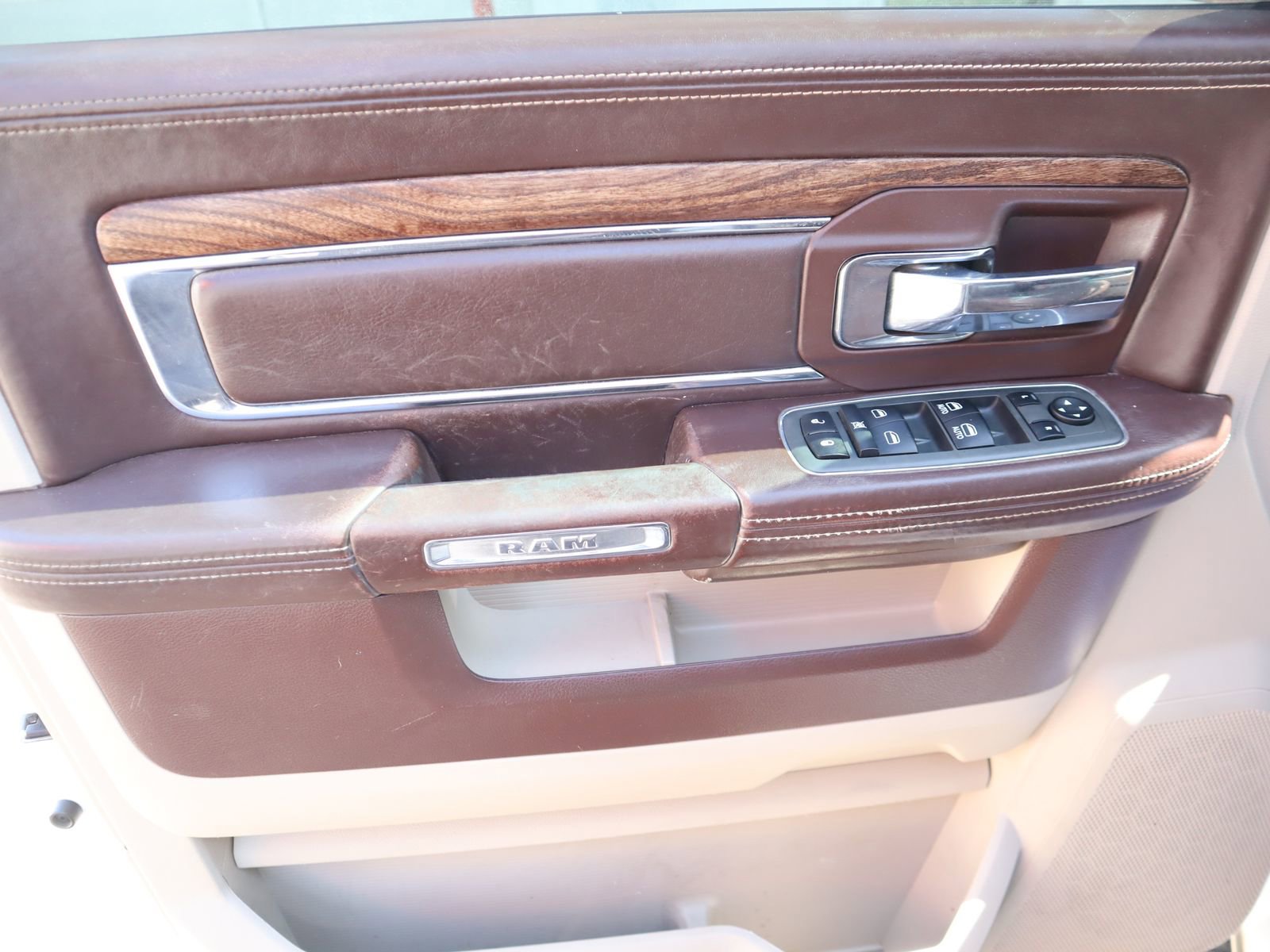 Used 2013 RAM 3500 Laramie Longhorn w/ Cold Weather Group image 20