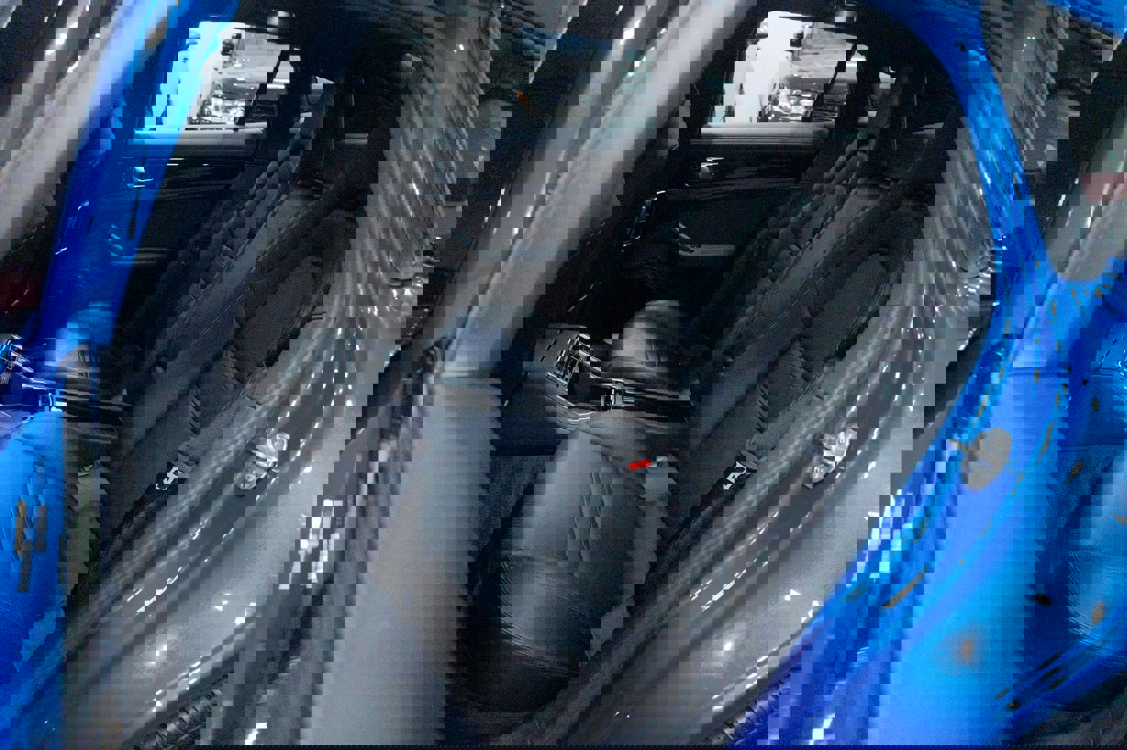 Used 2017 Porsche Panamera 4S image 25