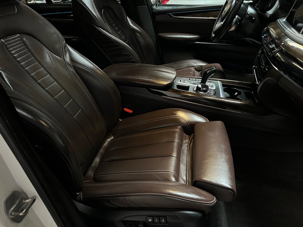 Used 2017 BMW X5 xDrive50i image 21