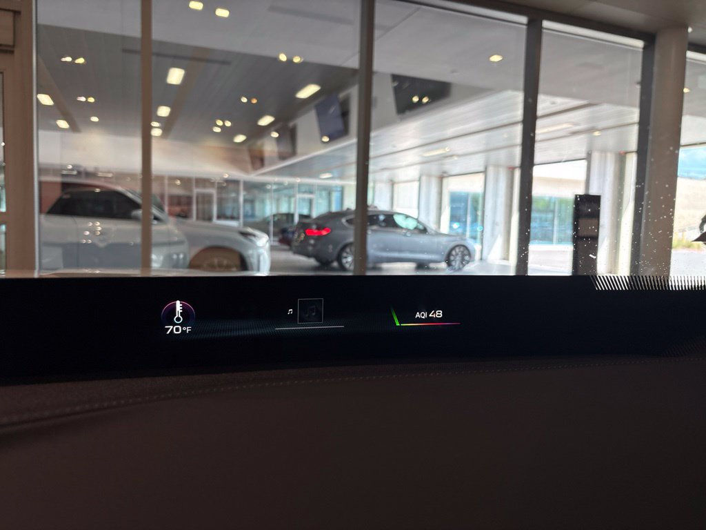 New 2027 BMW 740i RWD image 12