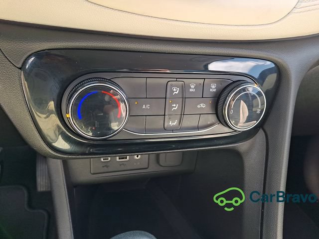 Certified 2020 Buick Encore GX Preferred FWD image 16