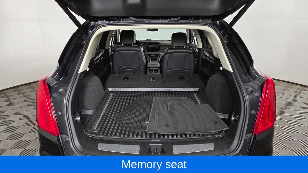 Used 2018 Cadillac XT5 Luxury w/ Driver Awareness Package image 12