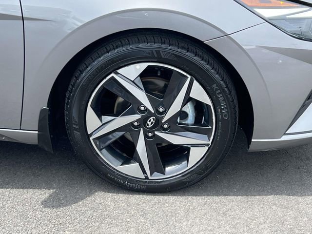 Certified 2023 Hyundai Elantra SEL w/ Convenience Package FWD image 8