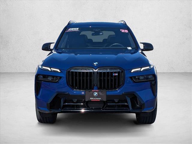 Used 2025 BMW X7 M60i AWD/4WD video 2