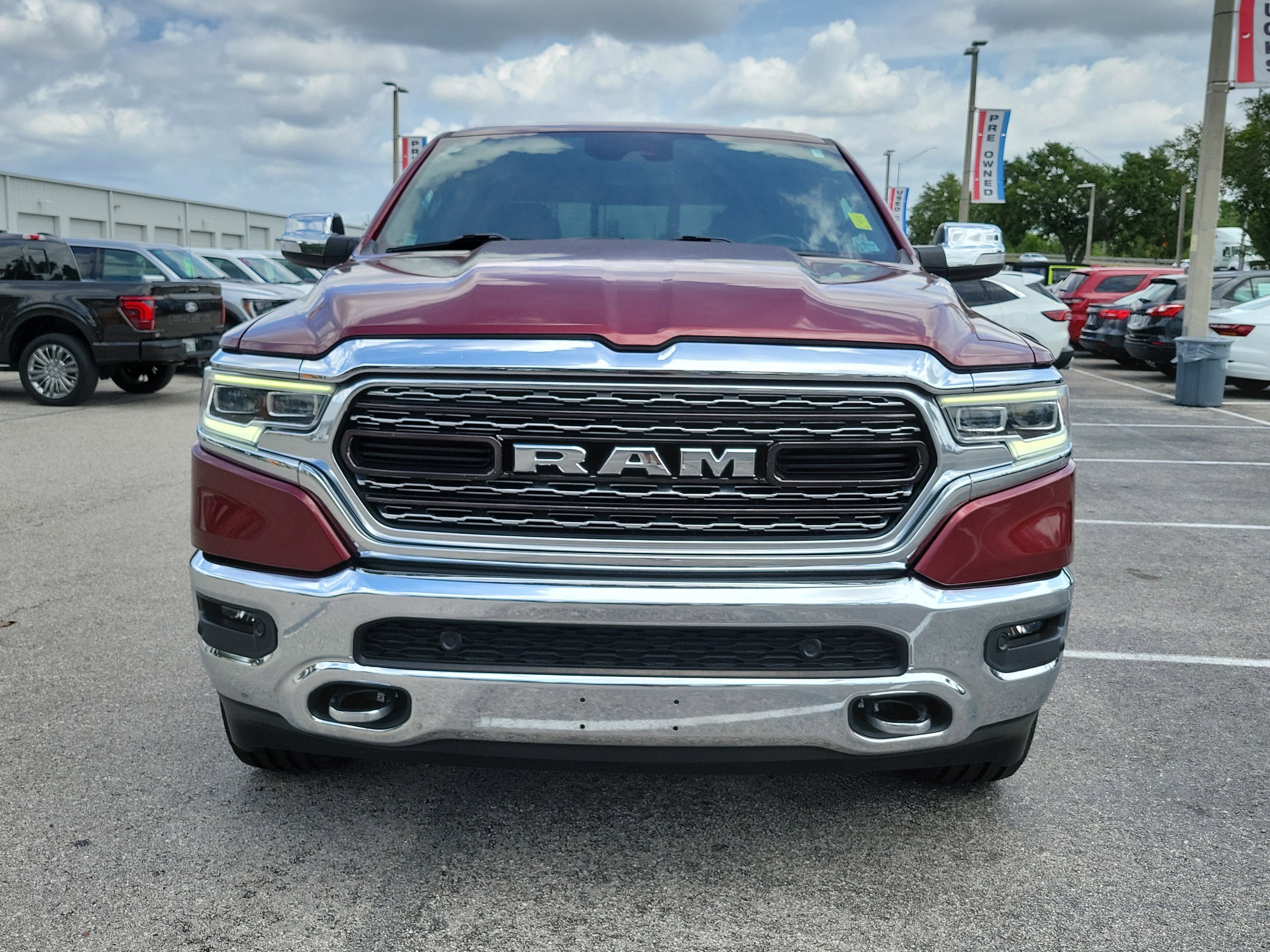 Used 2022 RAM 1500 Limited AWD/4WD image 2