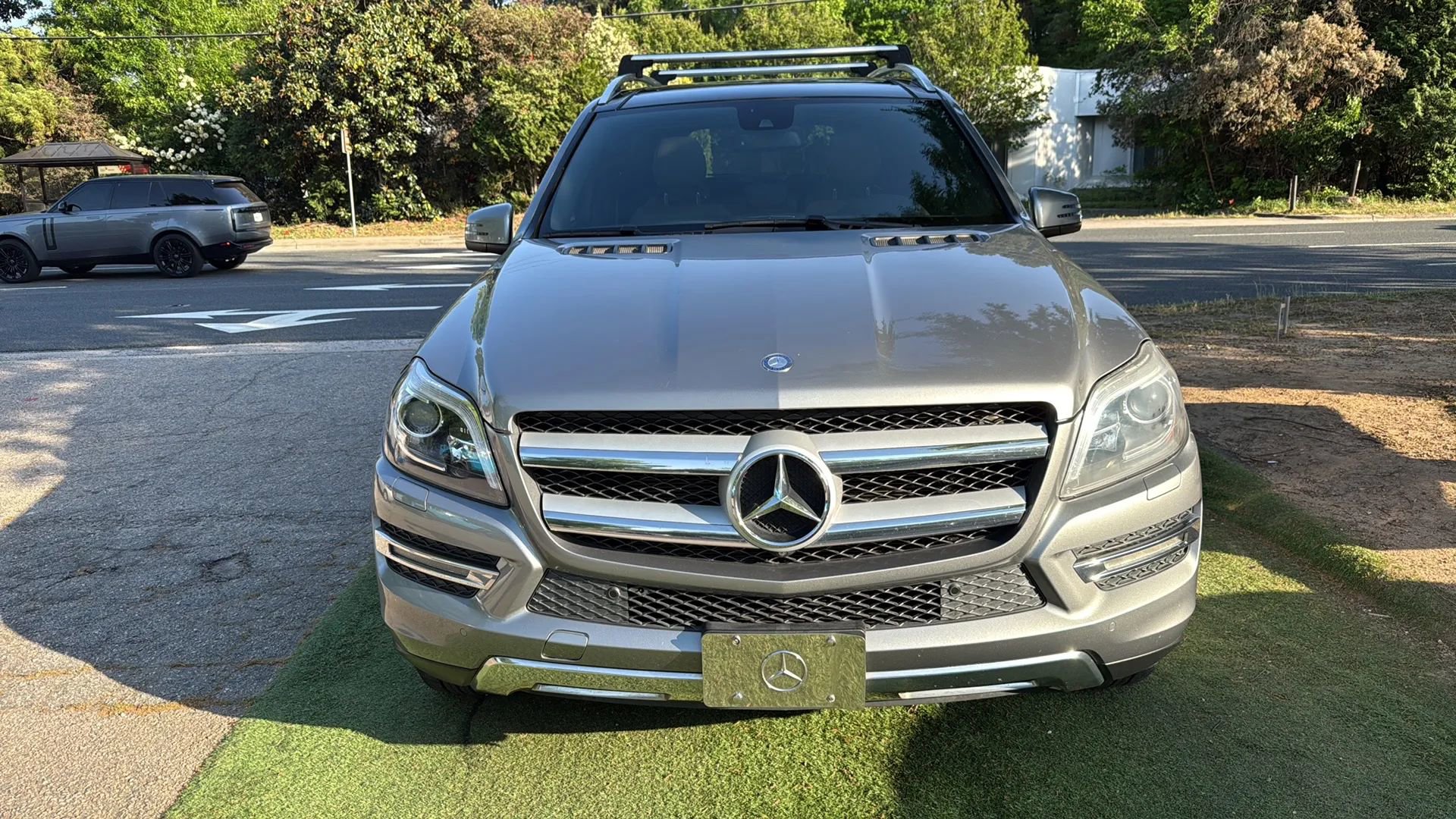 Used 2015 Mercedes-Benz GL 450 4MATIC image 2