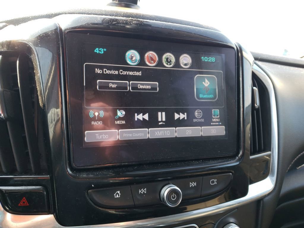 Used 2019 Chevrolet Traverse LT image 18