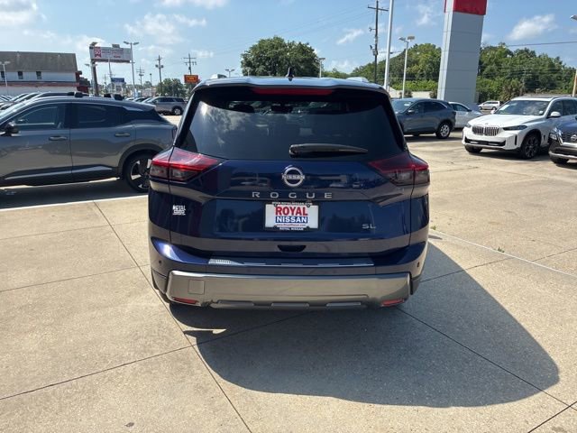 Used 2024 Nissan Rogue SL w/ SL Premium Package FWD image 6