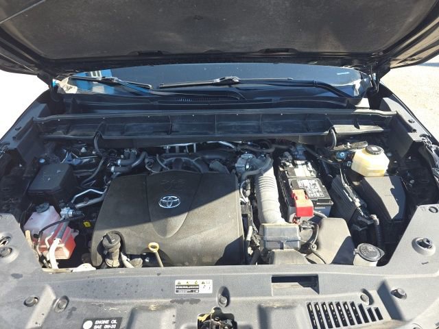 Used 2021 Toyota Highlander XLE FWD image 53