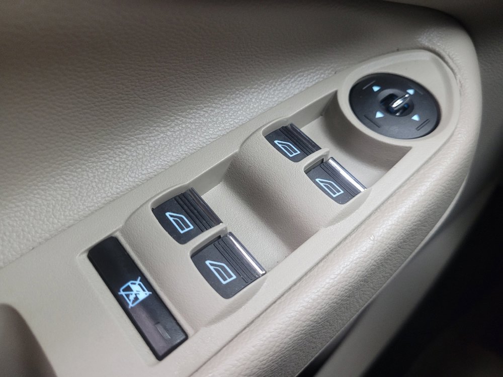 Used 2016 Ford Escape Titanium image 27