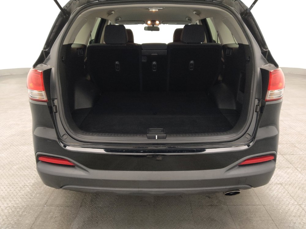 Used 2017 Kia Sorento LX image 29