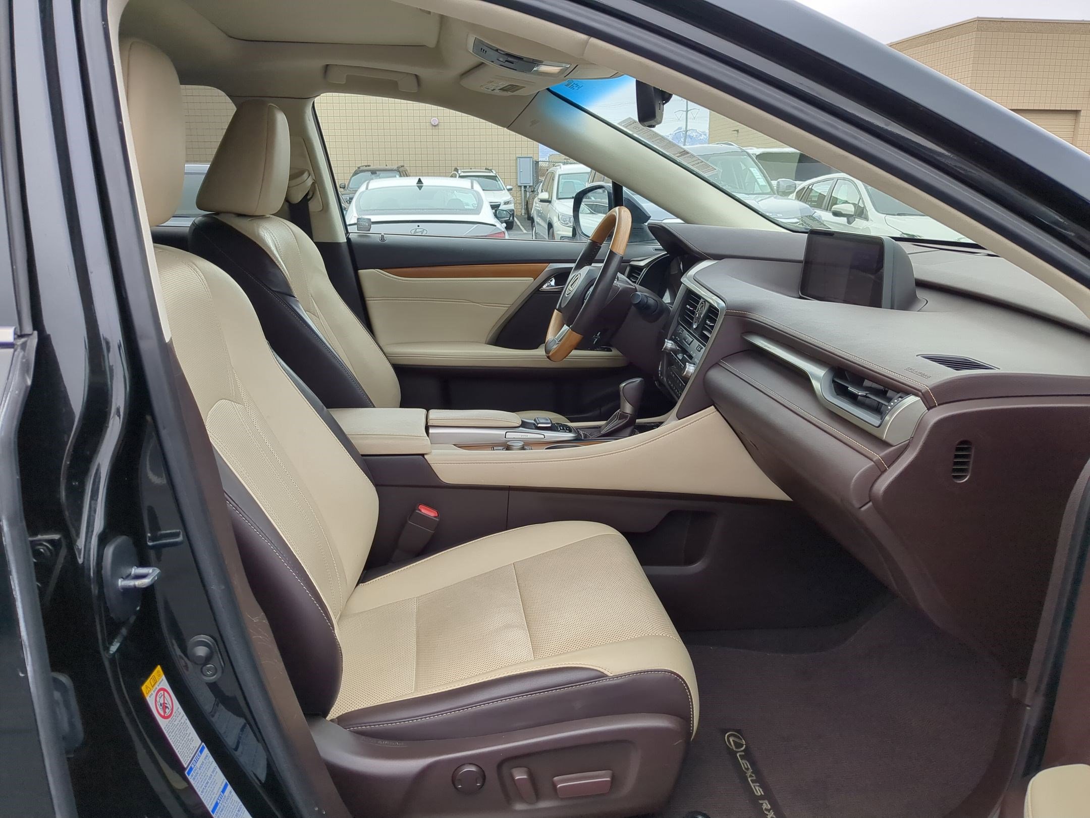 Used 2019 Lexus RX 450h AWD w/ Navigation Package image 35