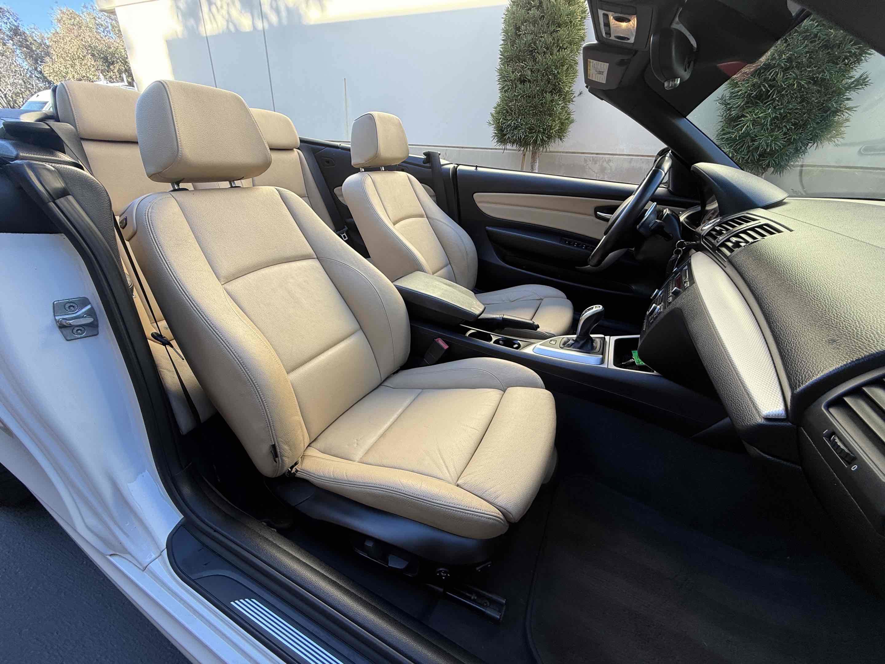 Used 2012 BMW 135i Convertible image 57