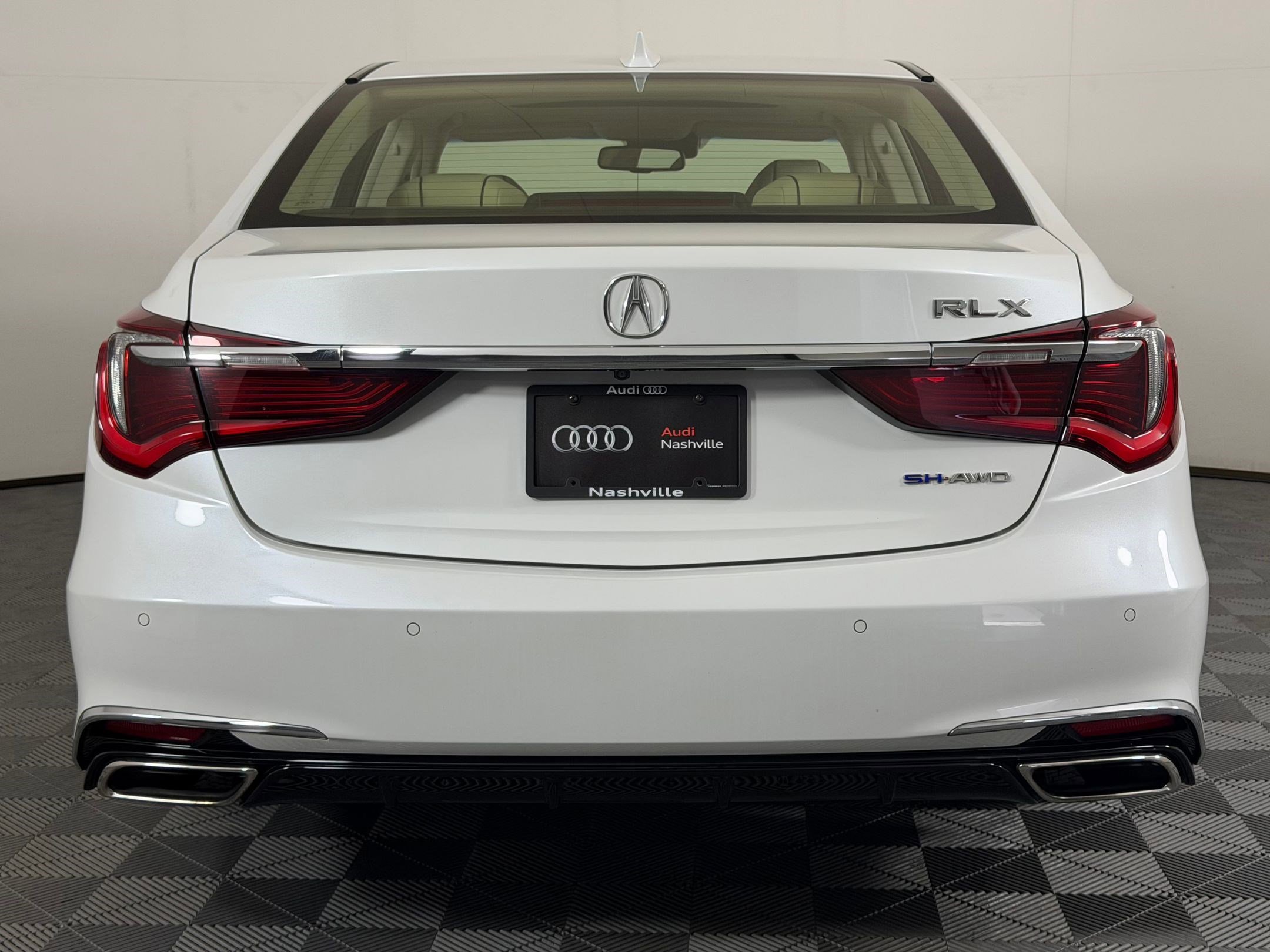 Used 2018 Acura RLX Sport Hybrid w/ Advance Pkg AWD/4WD image 10