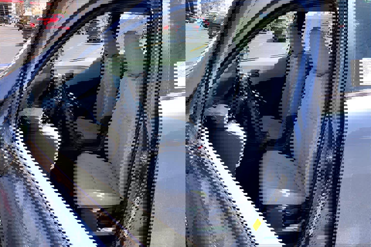 New 2026 Toyota Corolla Cross L image 9