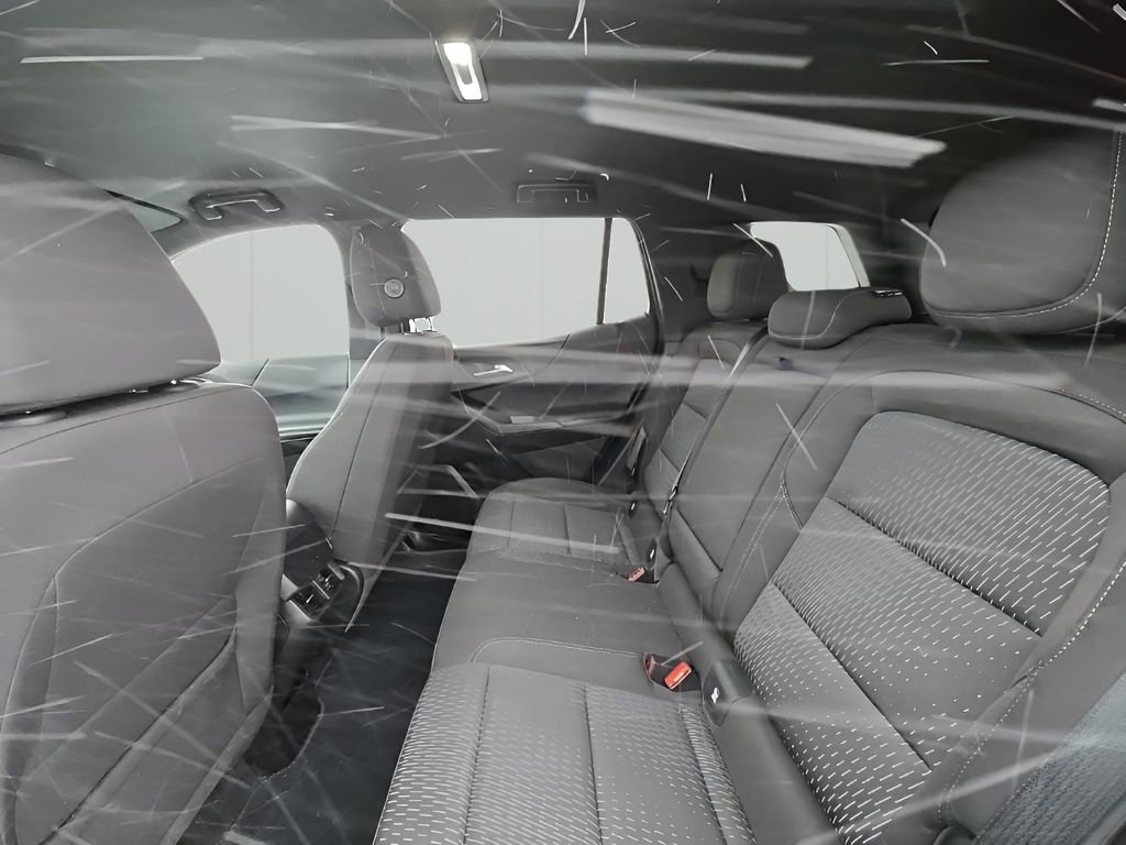 Used 2025 Chevrolet Equinox LT image 12
