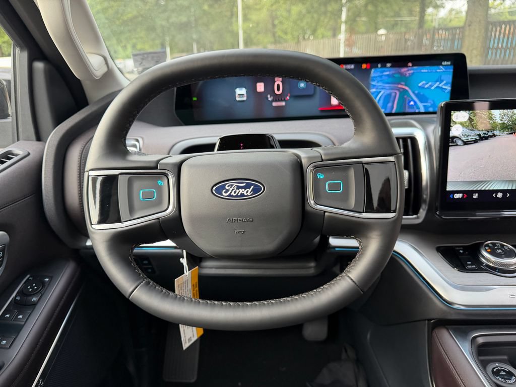 New 2027 Ford Expedition Max Platinum w/ Platinum Ultimate Package AWD/4WD image 16
