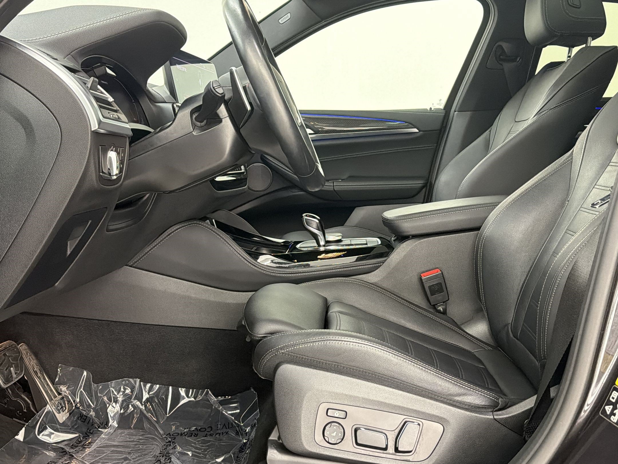 Certified 2024 BMW X4 M40i AWD/4WD image 5
