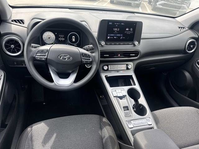 Used 2023 Hyundai Kona SE w/ Cargo Package FWD image 9