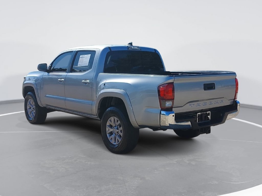 Used 2018 Toyota Tacoma SR5 RWD image 7
