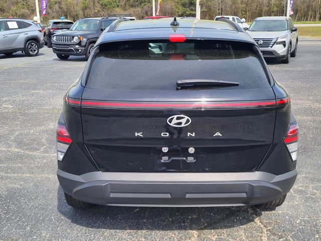 Used 2025 Hyundai Kona SEL image 3