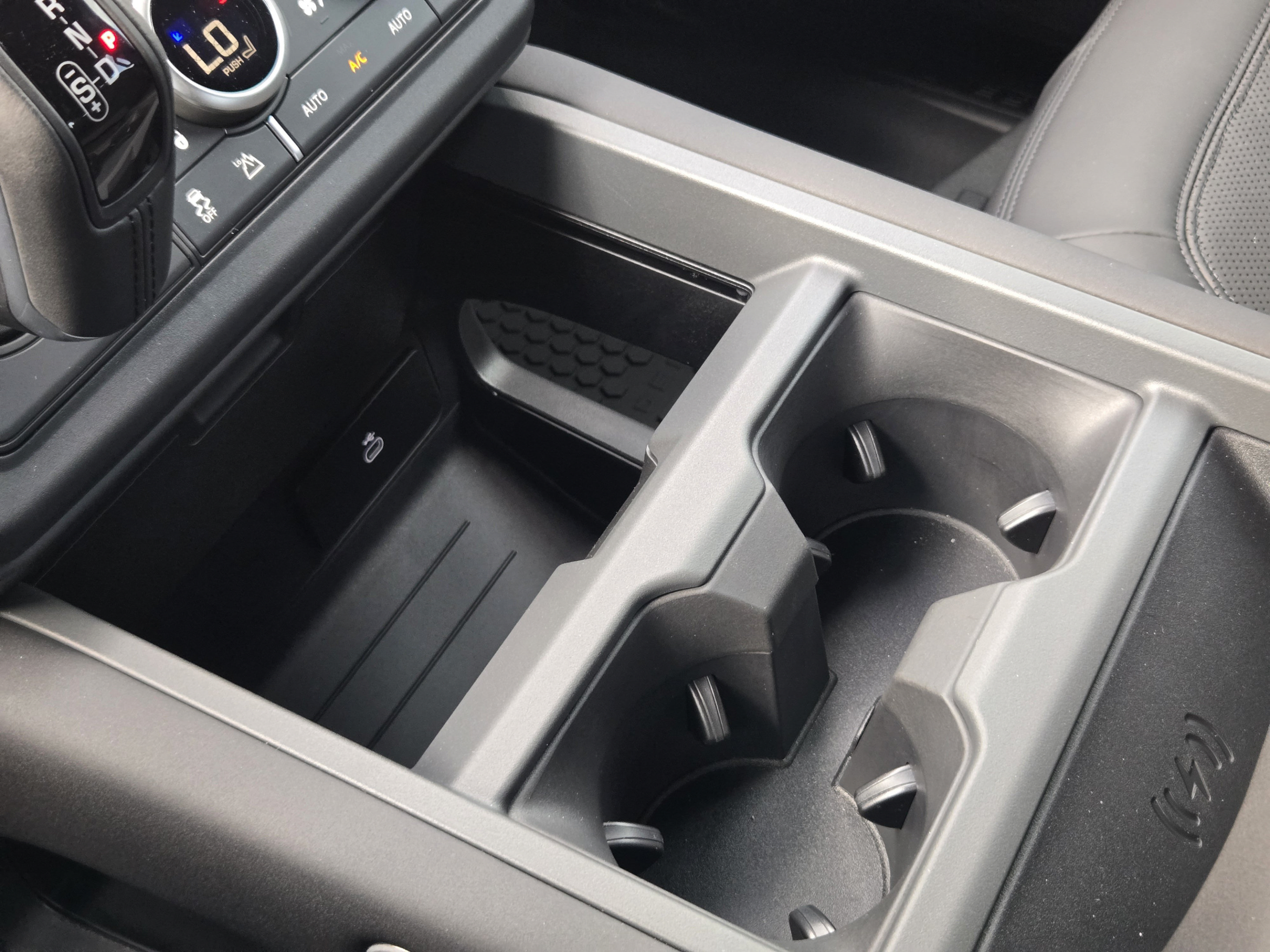 New 2026 Land Rover Defender 130 S AWD/4WD image 14
