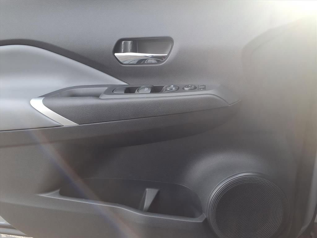 Certified 2021 Nissan Kicks SR w/ SR Premium Package image 20