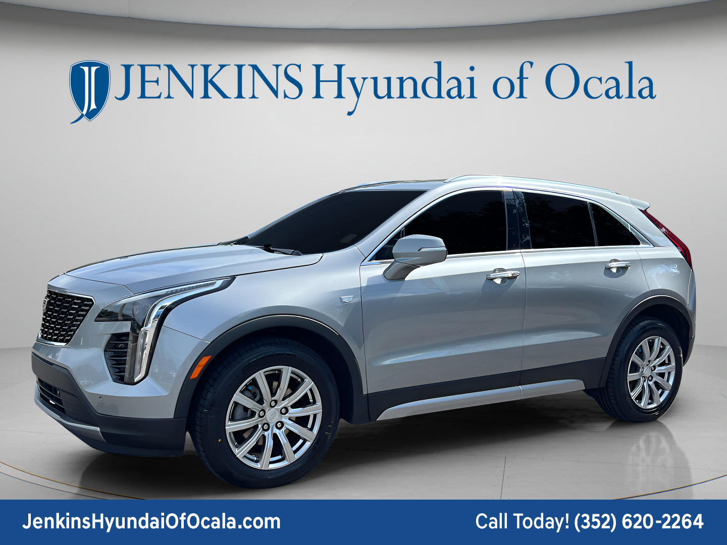 Used 2023 Cadillac XT4 Premium Luxury AWD/4WD image 7