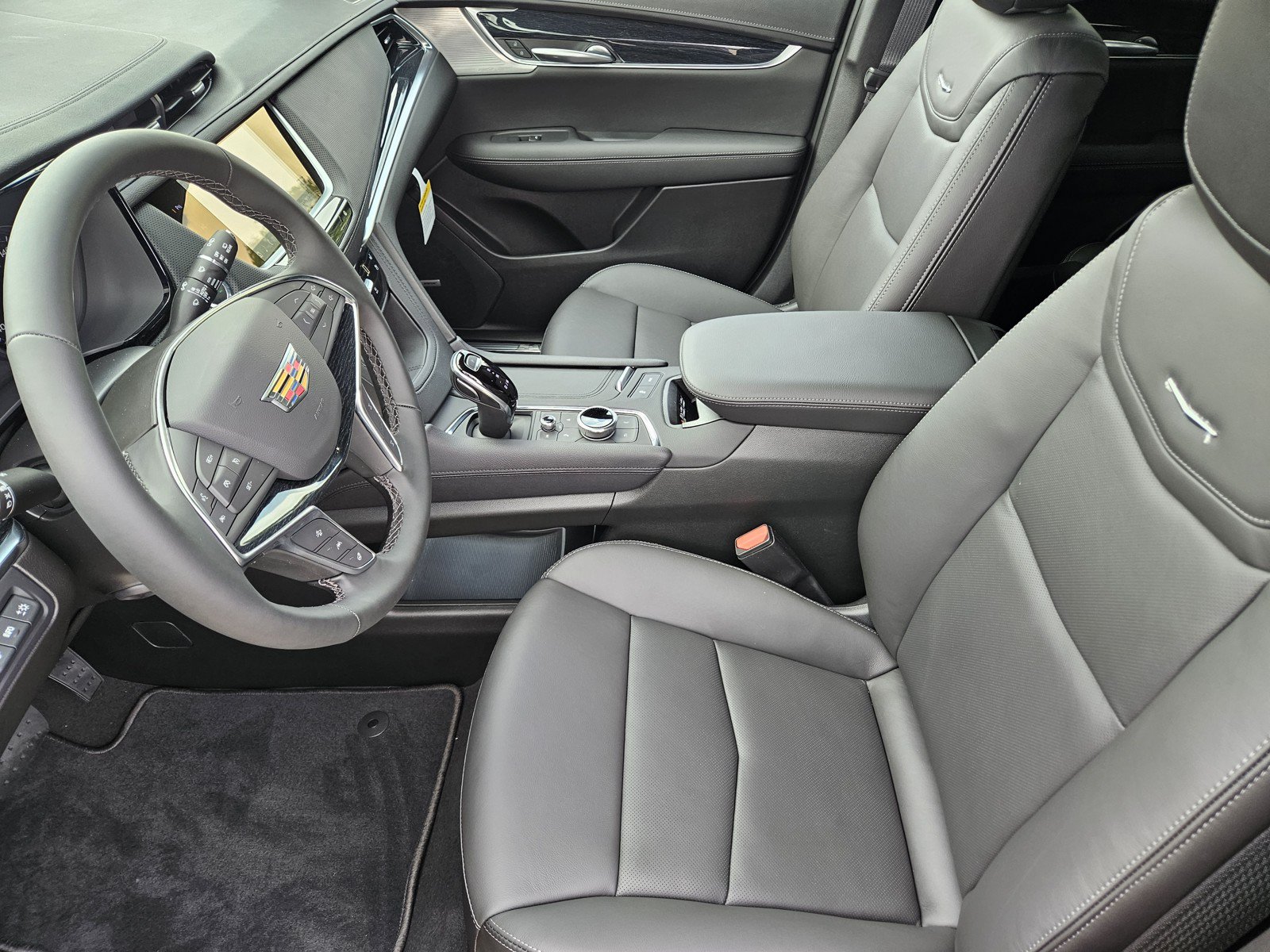 New 2026 Cadillac XT5 Premium Luxury w/ Driver Assist Package FWD image 9