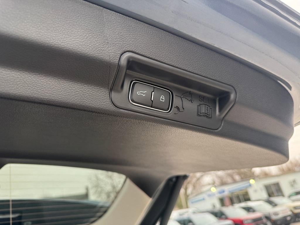 New 2026 Ford Explorer Active w/ Active Comfort Package image 13