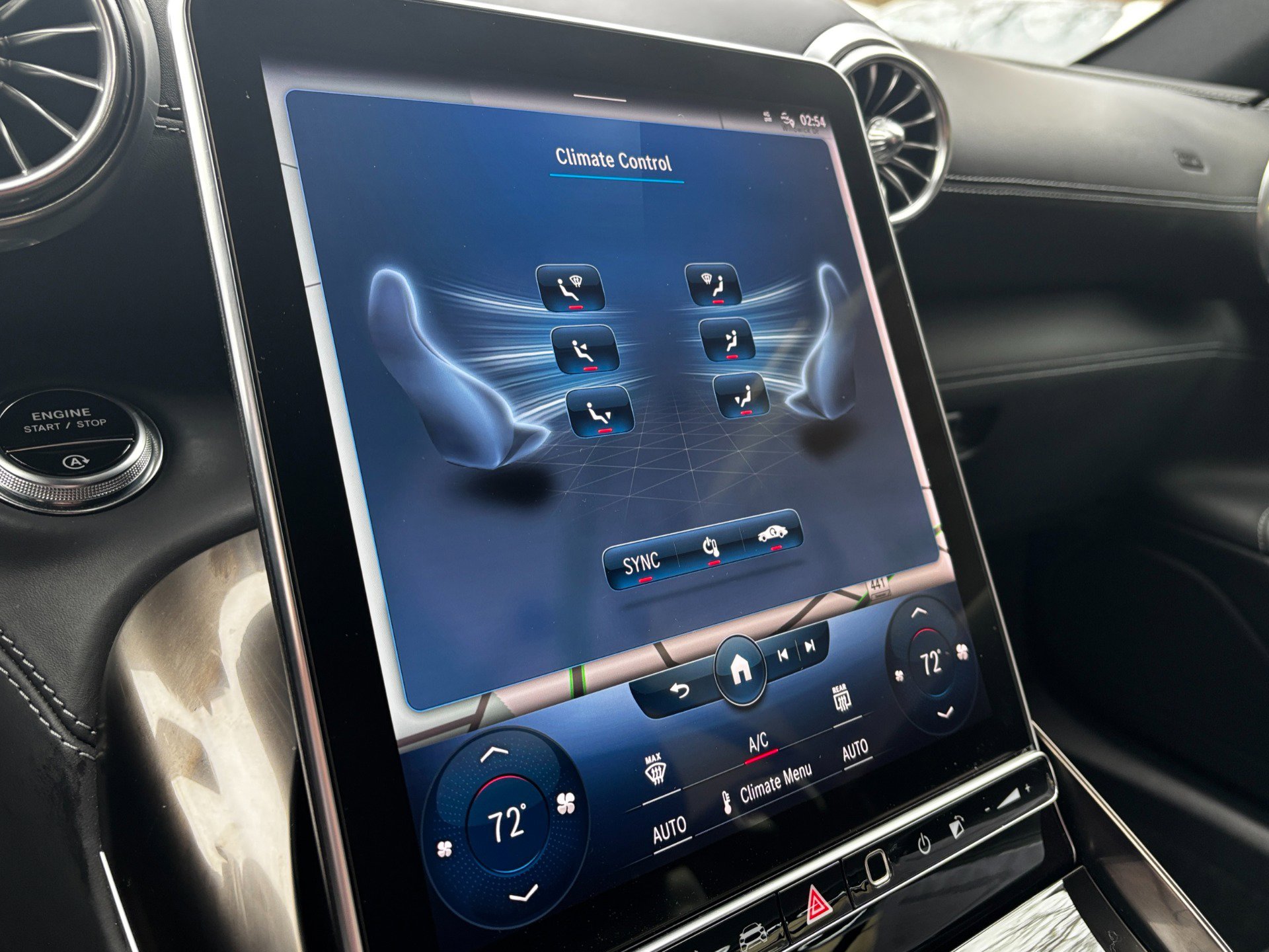 Used 2022 Mercedes-Benz SL 63 AMG 4MATIC w/ Driver Assistance Package image 42