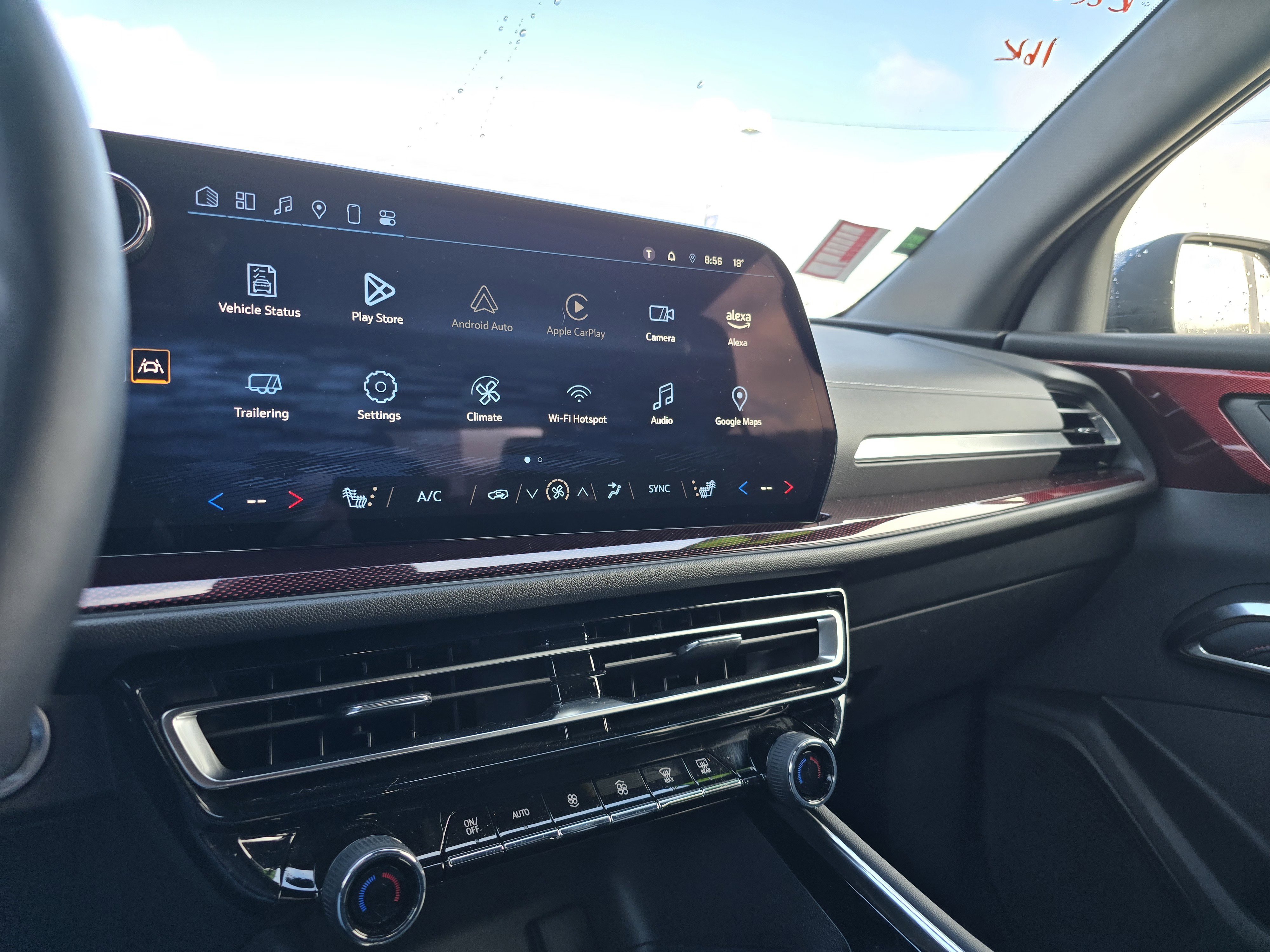 Used 2024 Chevrolet Traverse Z71 image 23